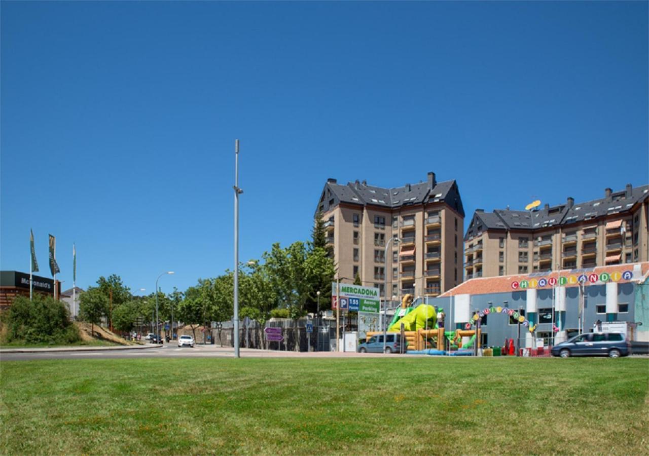 Apartamento Jaca Exterior photo